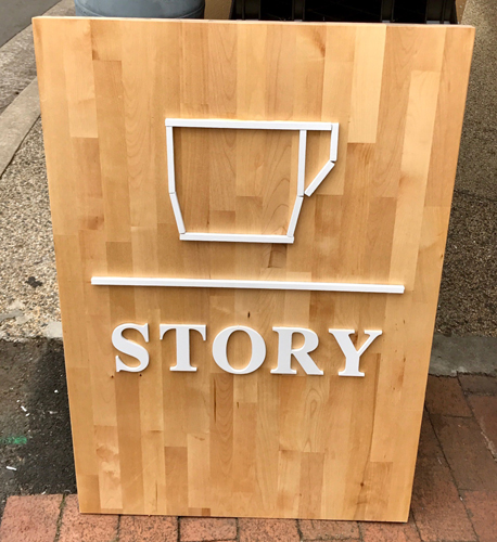 story sign