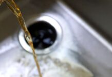 Do You Pour Oil or Paint Down the Sink? – If Yes, Don’t!